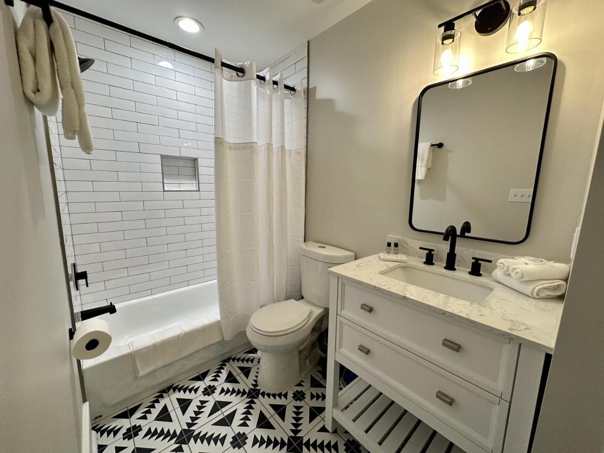 Abode Memphis - Pontotoc Villa Bagian luar foto